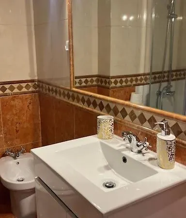 A Lovely Flat In Heart Of Campo De Ourique Lissabon