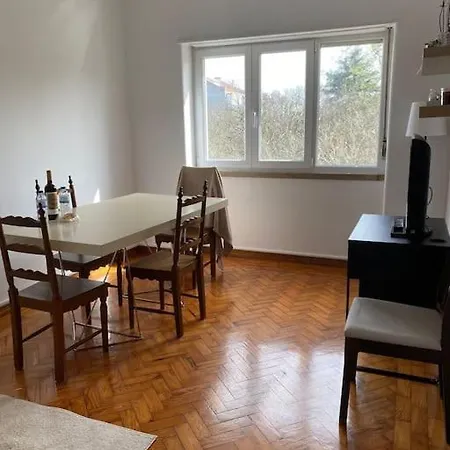 A Lovely Flat In Heart Of Campo De Ourique * Lissabon