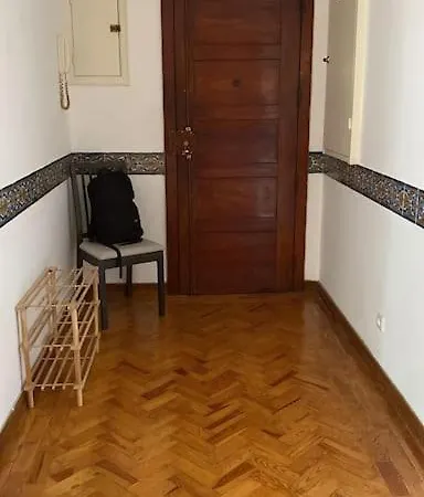 A Lovely Flat In Heart Of Campo De Ourique Lägenhet